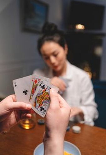 game hỗ trợ 8Day